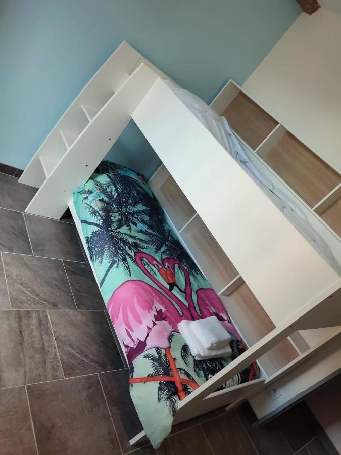 Appartement Violette La Guerche-sur-l'Aubois Buitenkant foto